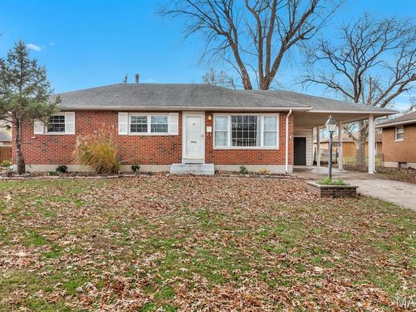 2592 Lynch Avenue, Granite City, IL 62040