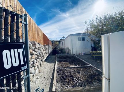 210 N South Street, Tonopah, NV 89049 Photo
