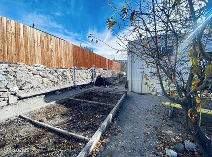 210 N South Street, Tonopah, NV 89049 Photo