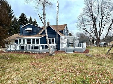 618 N 1st Street, Chesaning Vlg, MI 48616