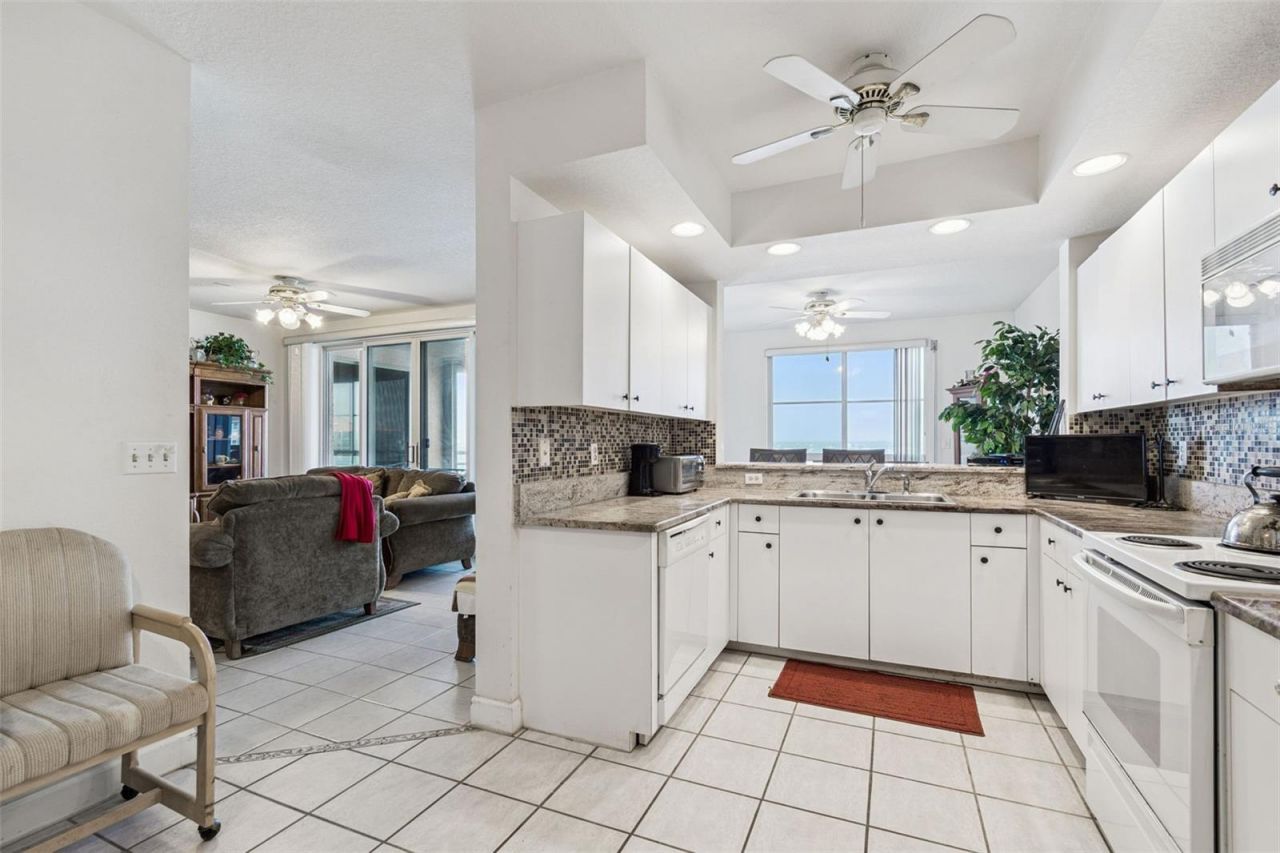 4991 Bacopa Lane S, Unit 502, Saint Petersburg, FL 33715 Photo