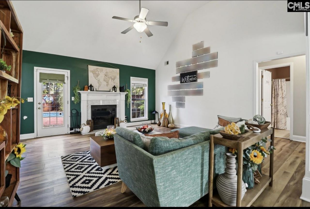 420 Applebrach Court Photo 11