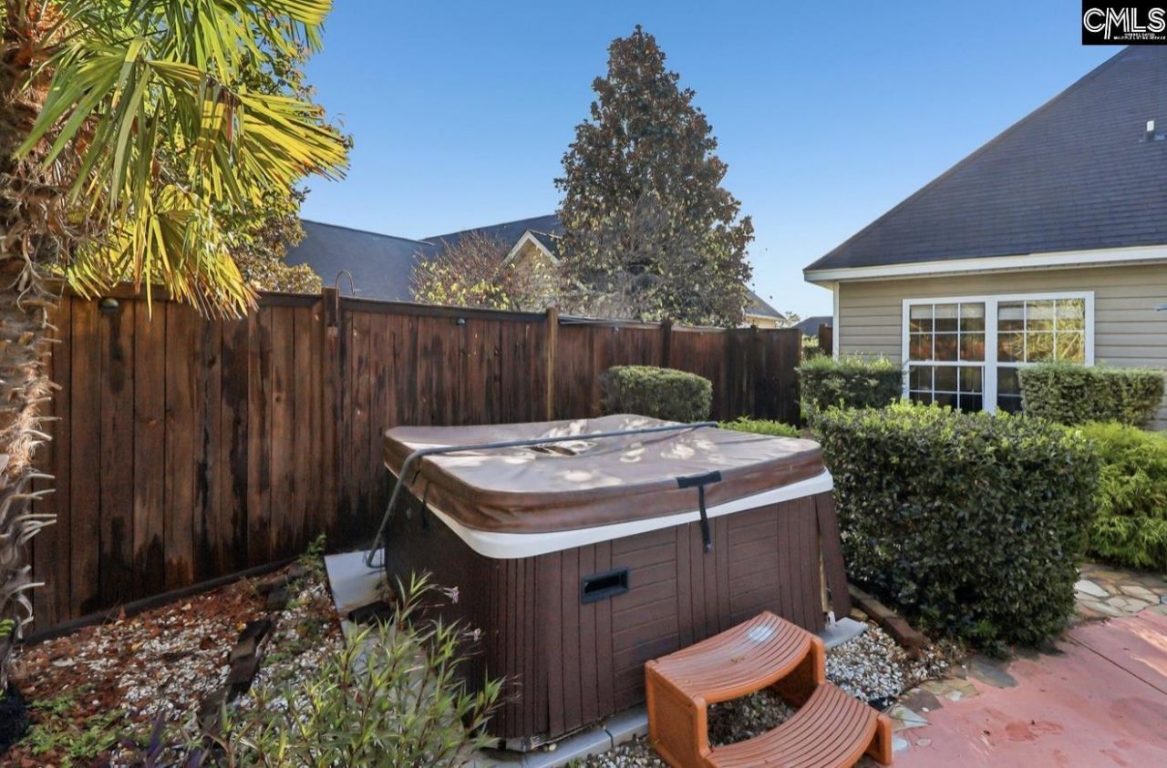 420 Applebrach Court Photo 18