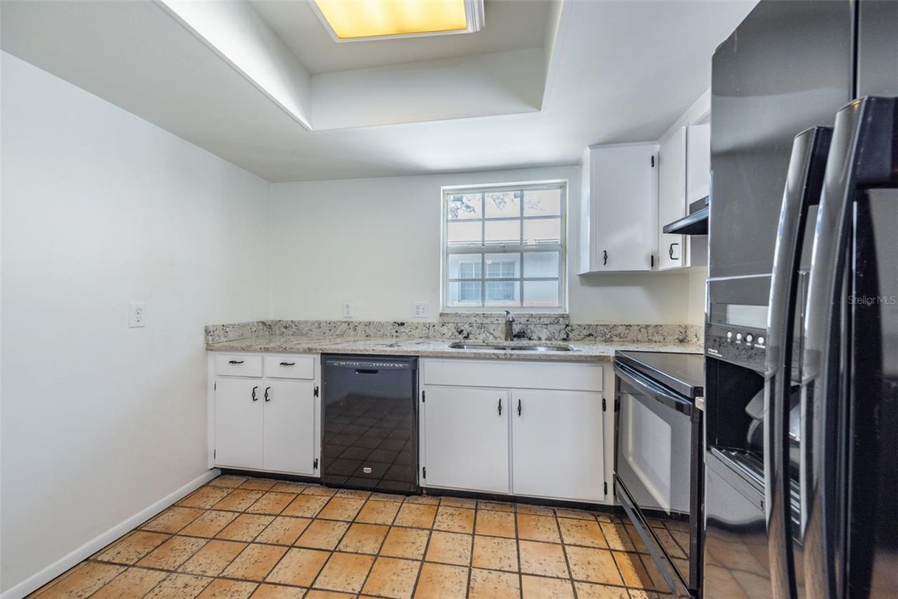 6042 1st Avenue S, Unit 31, Saint Petersburg, FL 33707 Photo