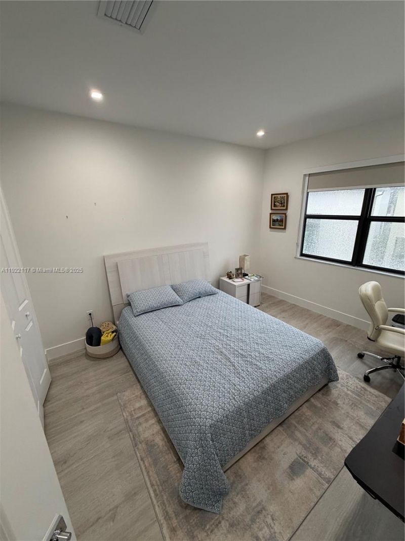 8119 NW 47th Ter, Doral, FL 33166 Photo