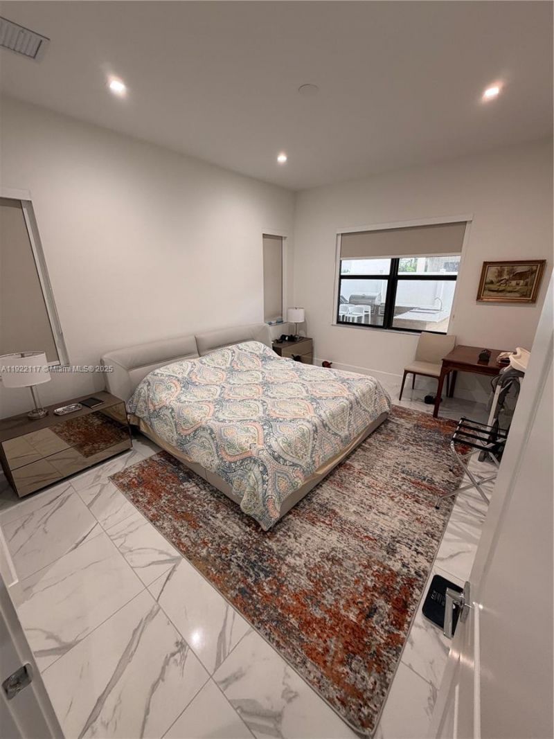 8119 NW 47th Ter, Doral, FL 33166 Photo