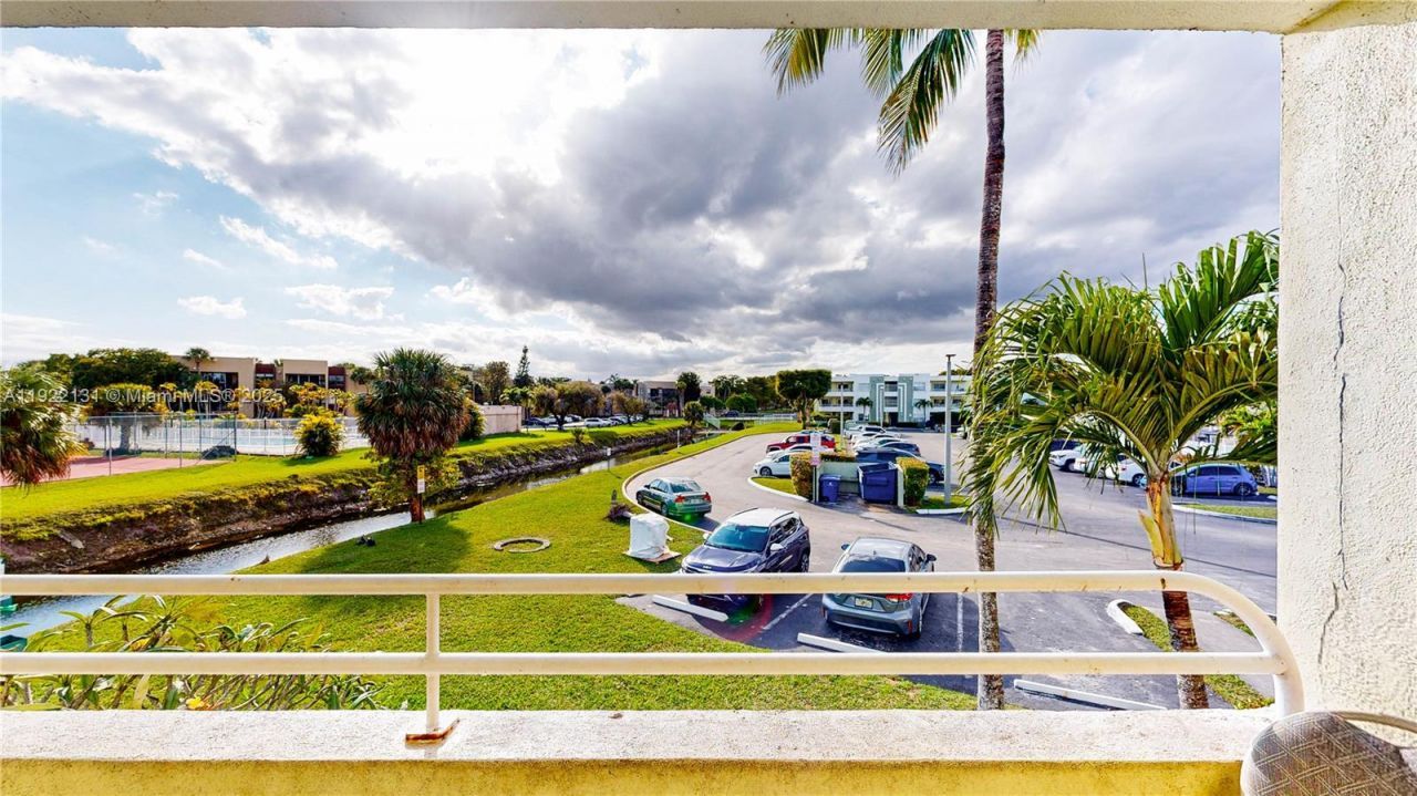 10765 SW 108th Ave, Unit 208, Miami, FL 33176 Photo
