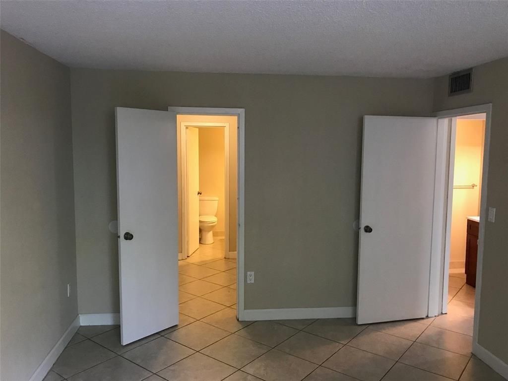 1805 Sans Souci Boulevard, Unit 403, North Miami, FL 33181 Photo