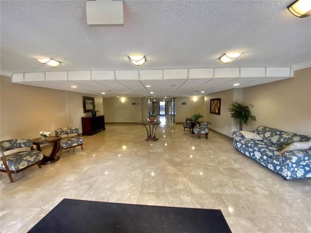 1805 Sans Souci Boulevard, Unit 403, North Miami, FL 33181 Photo