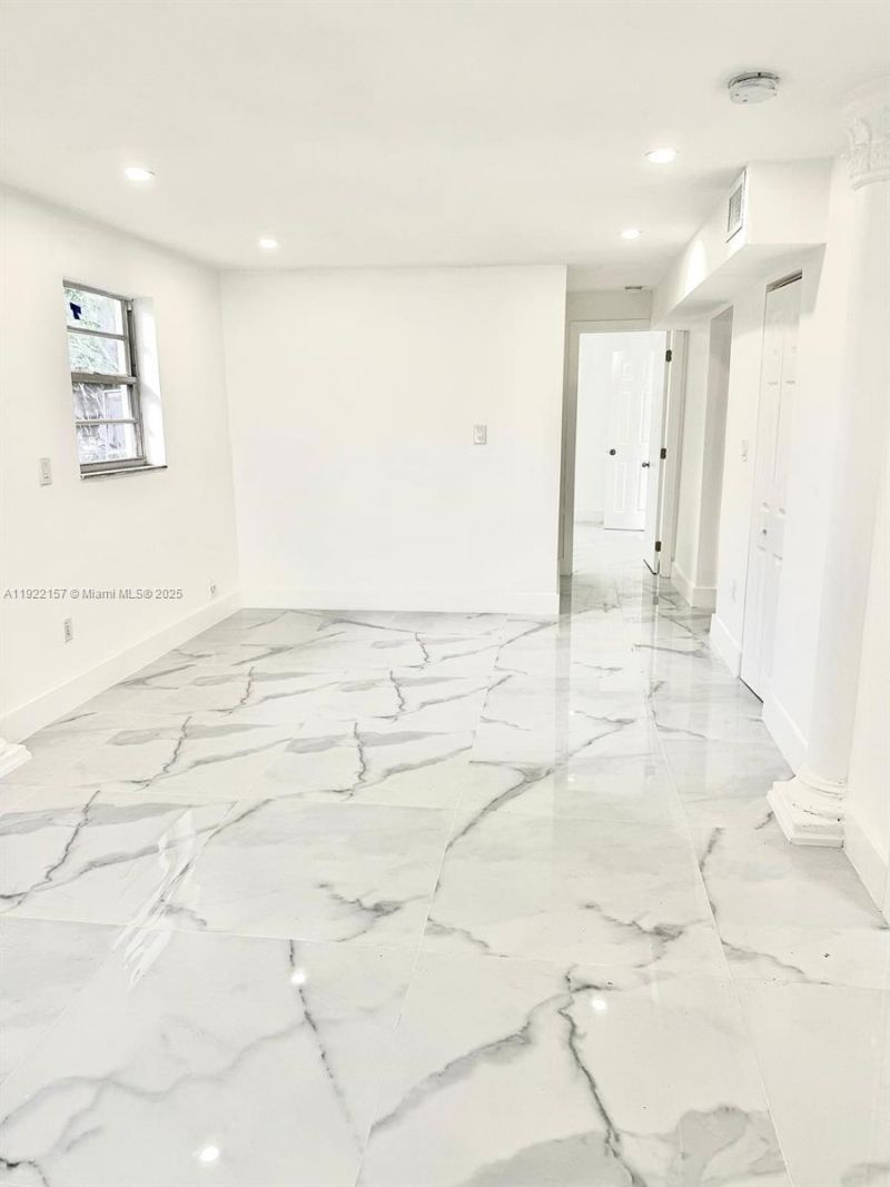 712 Hialeah Dr, Hialeah, FL 33010 Photo