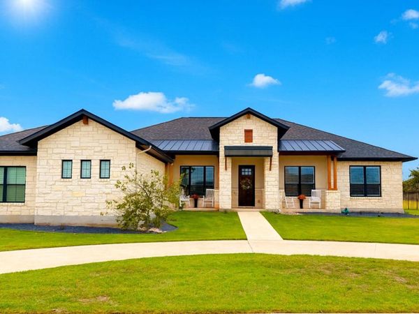 304 Buffalo TRL, Liberty Hill, TX 78642