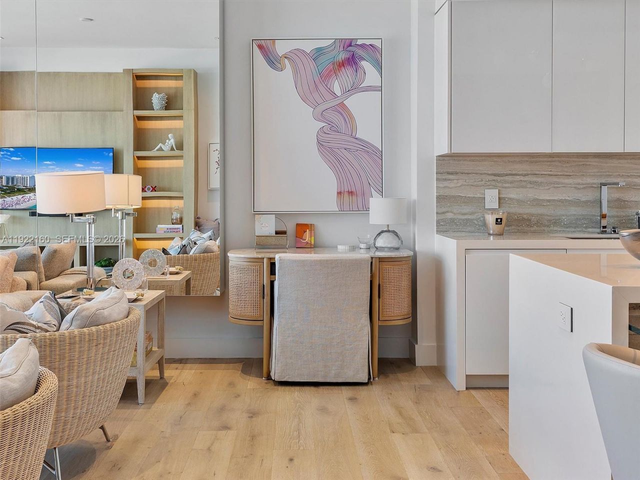 102 24th St, Unit PH-1613, Miami Beach, FL 33139 Photo