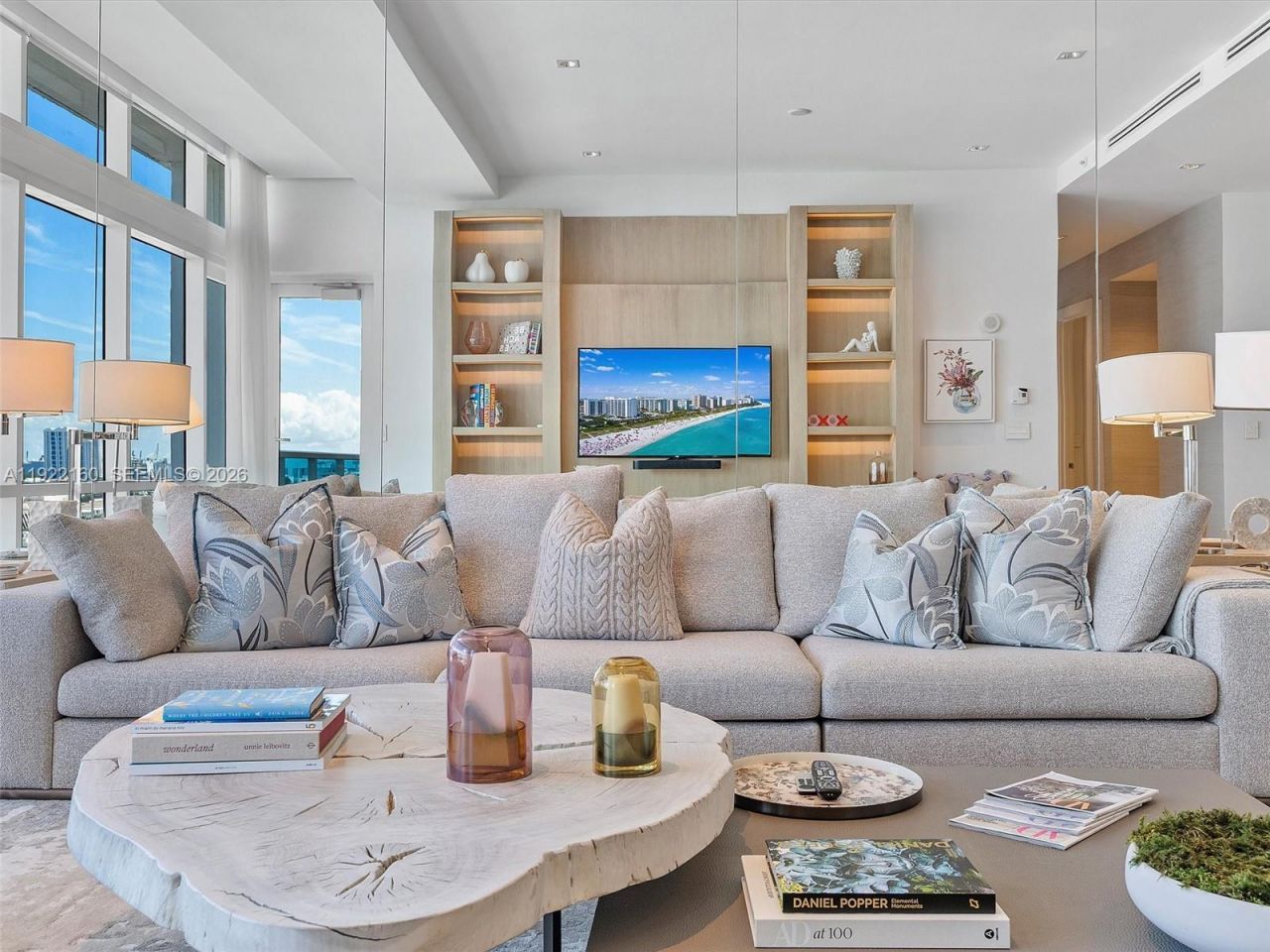 102 24th St, Unit PH-1613, Miami Beach, FL 33139 Photo