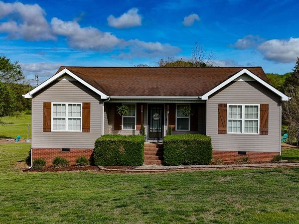 16 Volunteer Rd, Petersburg, TN 37144