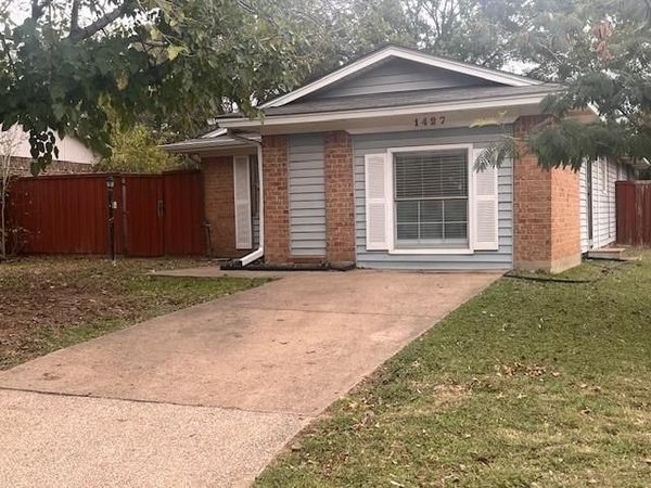 1427 Noble Street, Denton, TX 76209