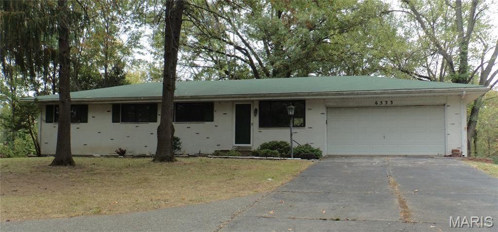 6533 Heintz Road, Oakville, MO 63129 Main Photo