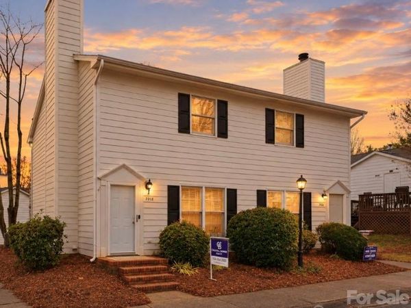 5918 Crape Myrtle Lane, Charlotte, NC 28216