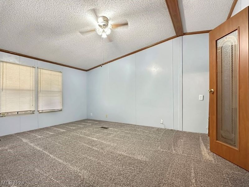 2749 Deer Pass Drive SW, Canton, OH 44706 Photo 12