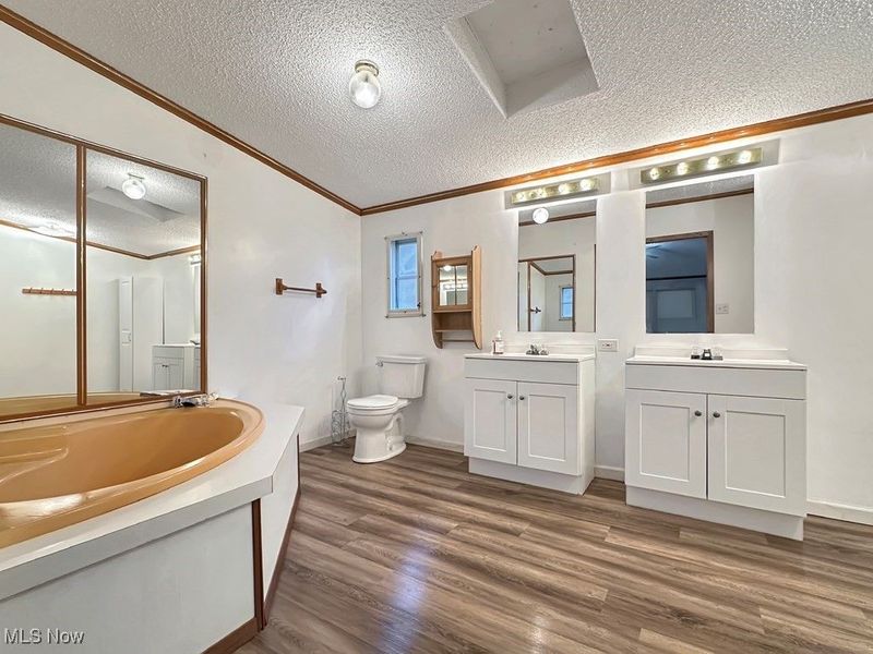 2749 Deer Pass Drive SW, Canton, OH 44706 Photo 14