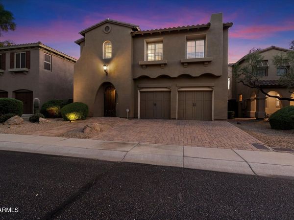 3973 E Hummingbird Lane, Phoenix, AZ 85050