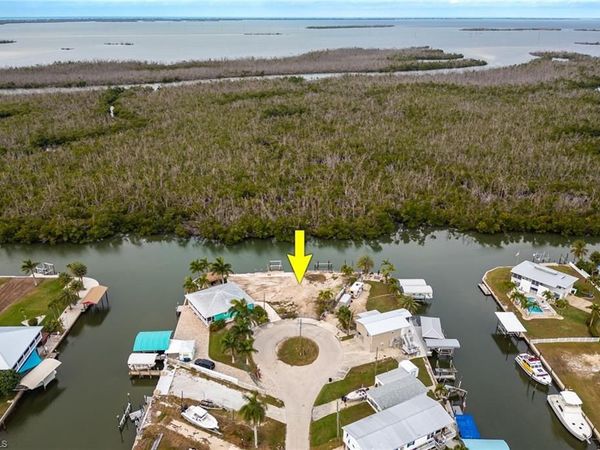 3977 Coconut DR, OTHER, FL 33956