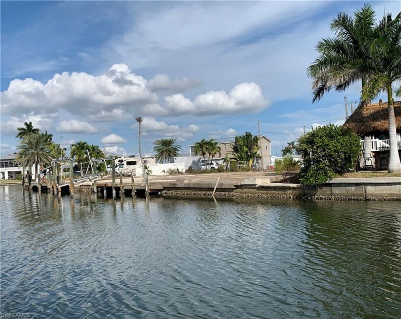 3977 Coconut Dr, Other, FL 33956 Photo