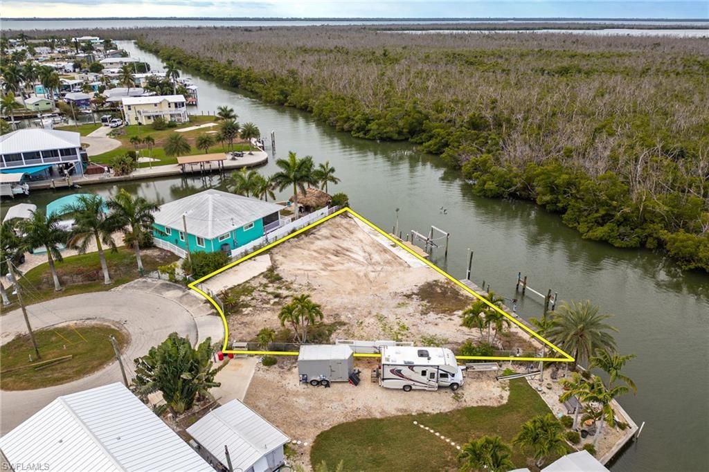 3977 Coconut Dr, Other, FL 33956 Photo