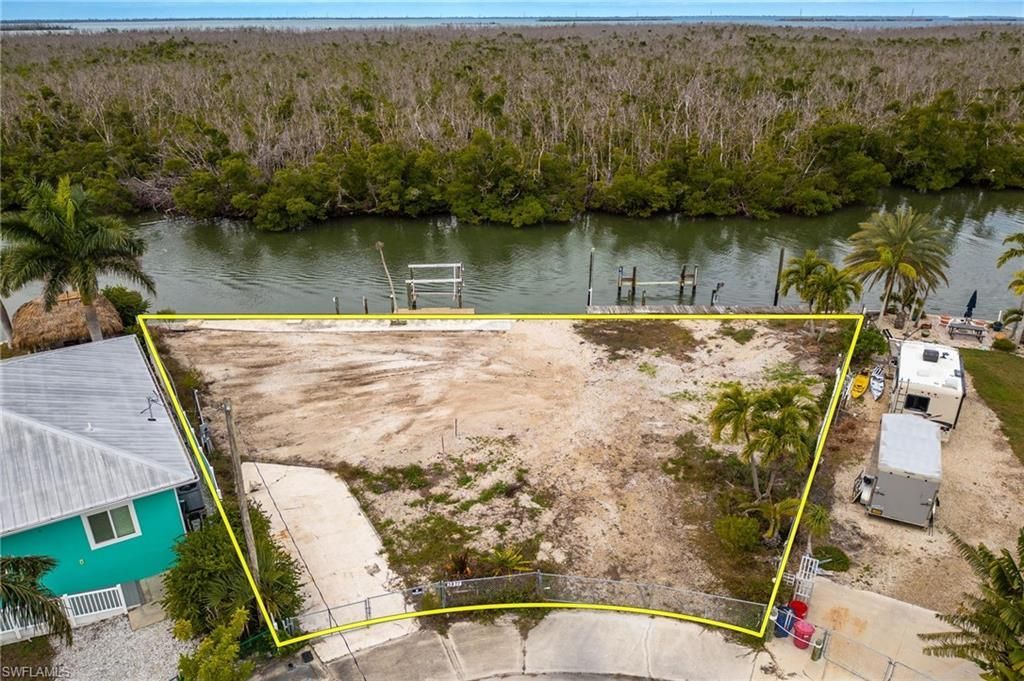 3977 Coconut Dr, Other, FL 33956 Photo