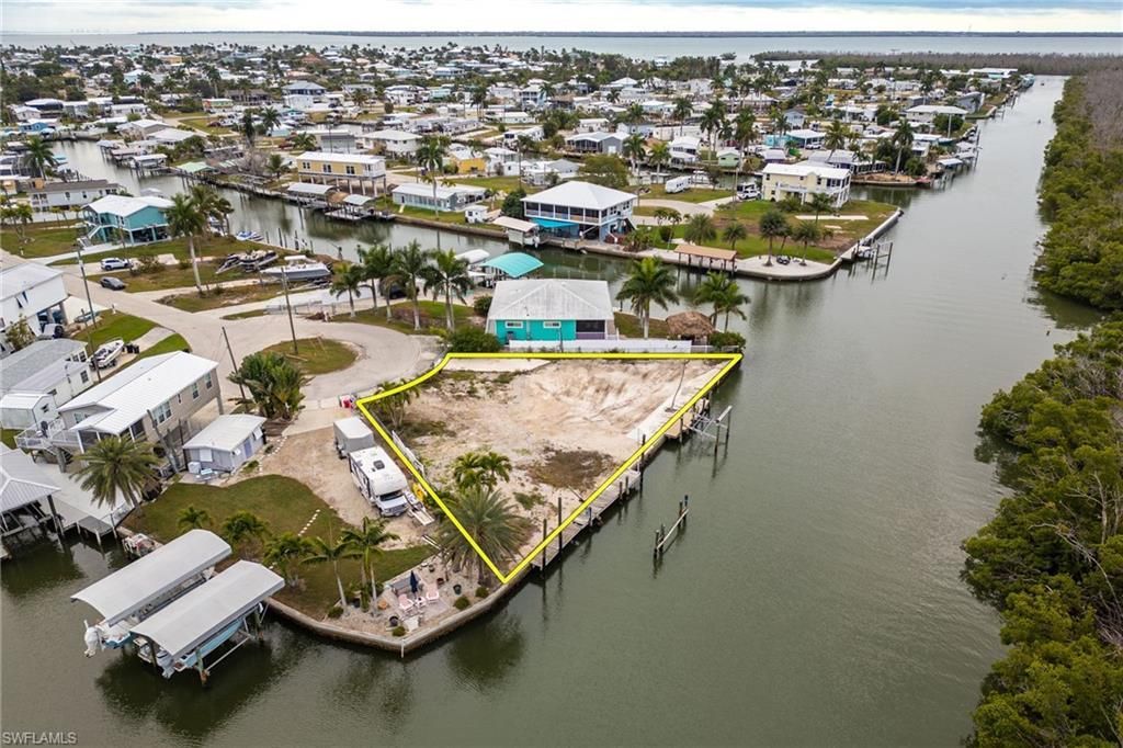 3977 Coconut Dr, Other, FL 33956 Photo