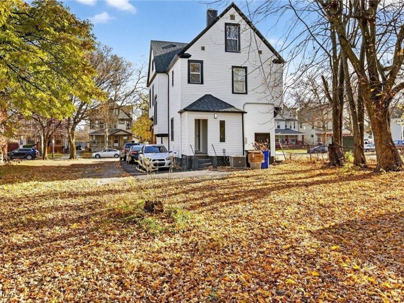 2202 E 100th Street, Cleveland, OH 44106 Photo 42