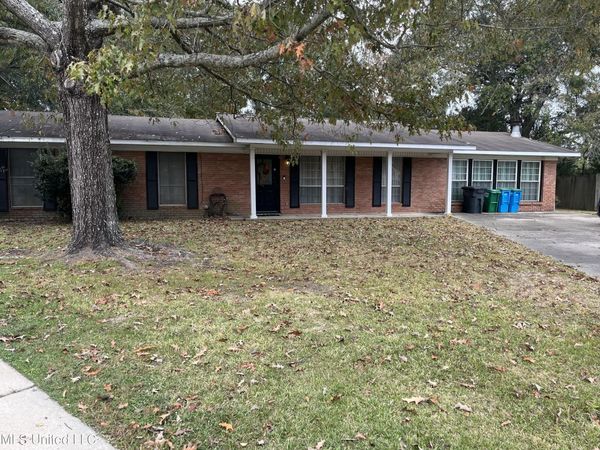 4221 Londontown Road, Pascagoula, MS 39581