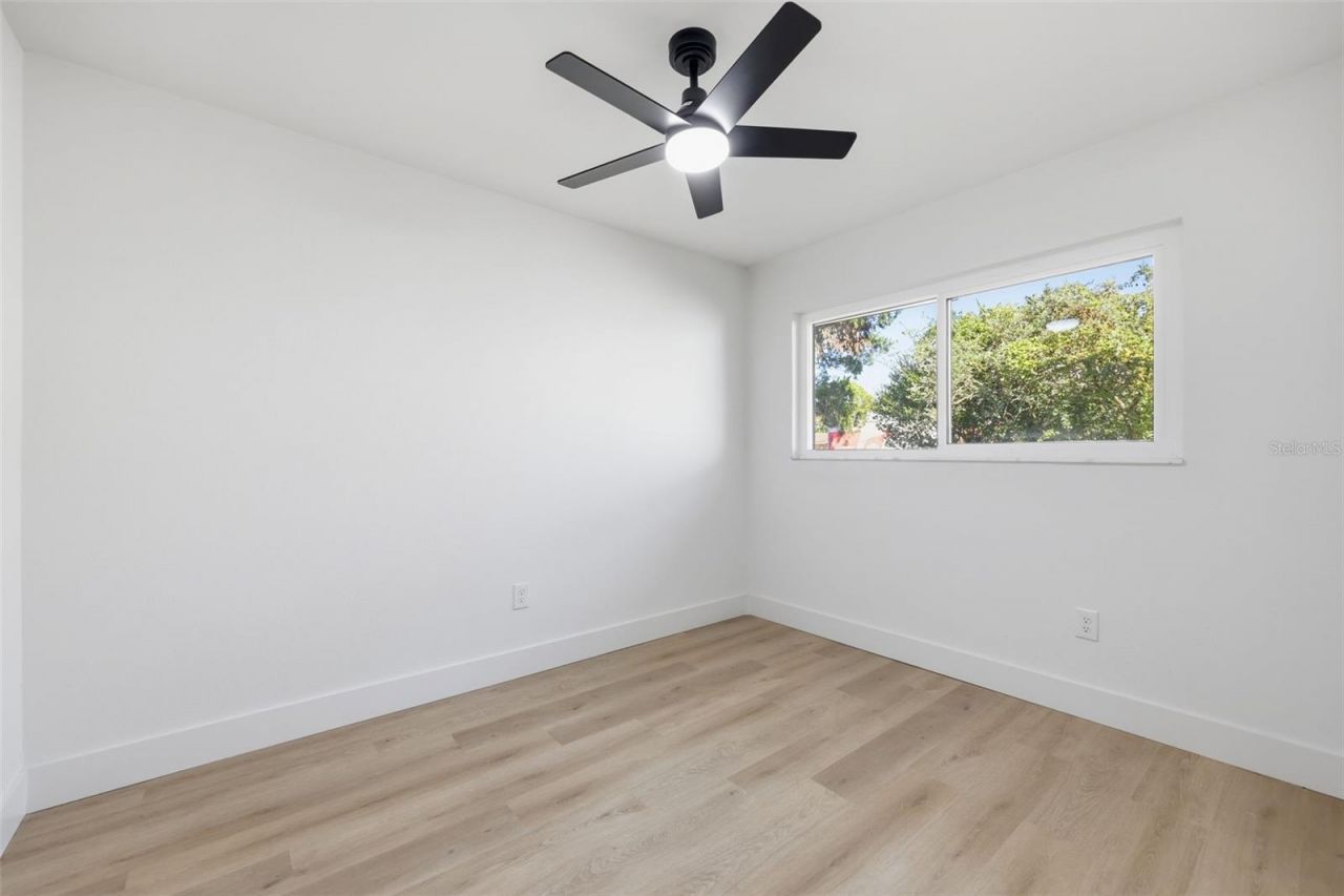 228 87th Avenue Ne, Saint Petersburg, FL 33702 Photo