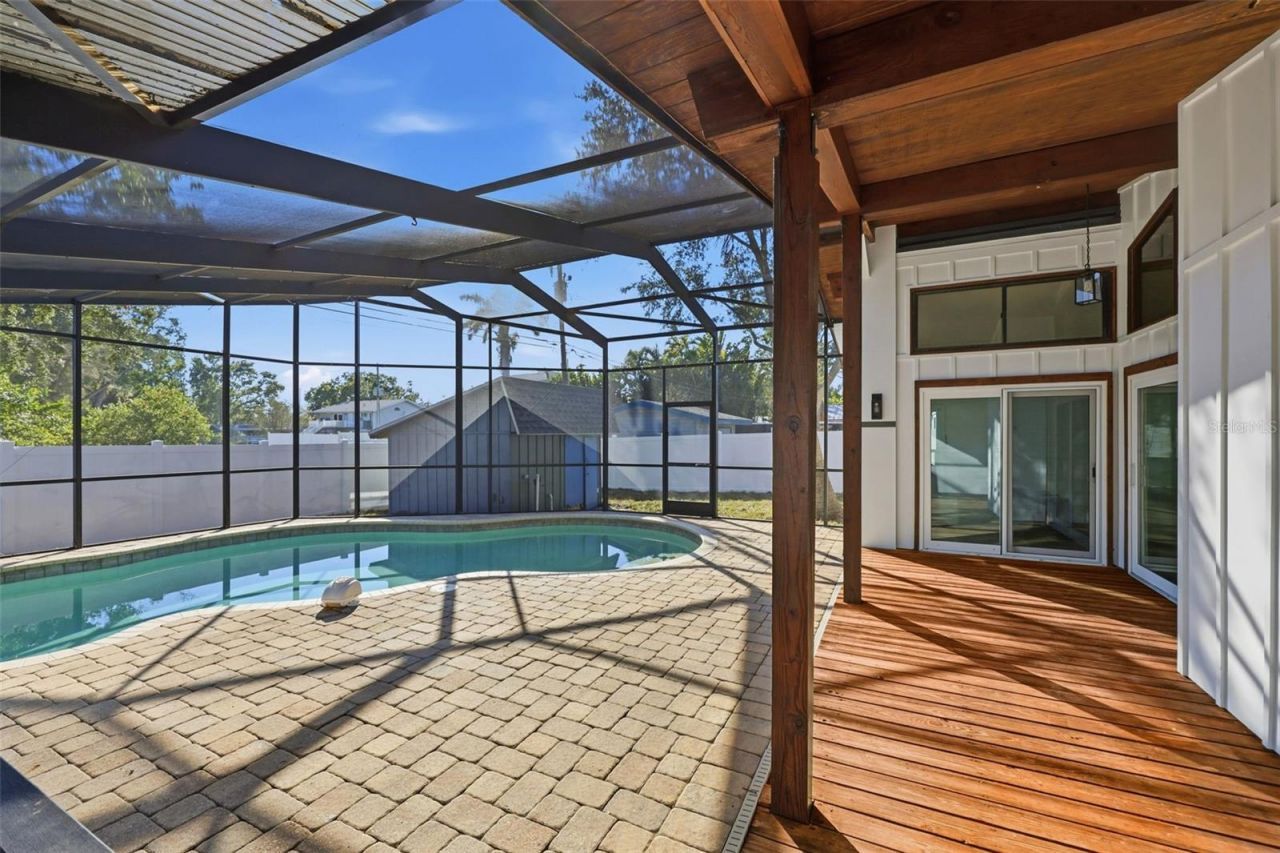 228 87th Avenue Ne, Saint Petersburg, FL 33702 Photo