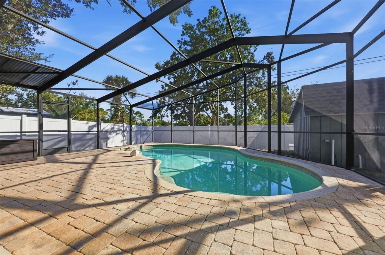 228 87th Avenue Ne, Saint Petersburg, FL 33702 Photo