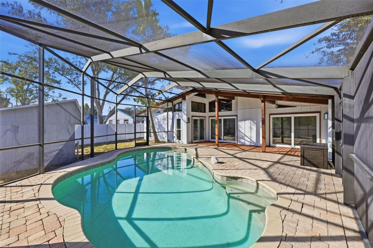 228 87th Avenue Ne, Saint Petersburg, FL 33702 Photo