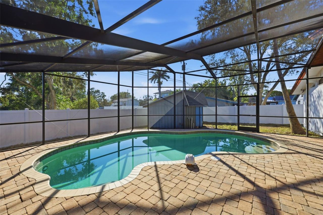 228 87th Avenue Ne, Saint Petersburg, FL 33702 Photo