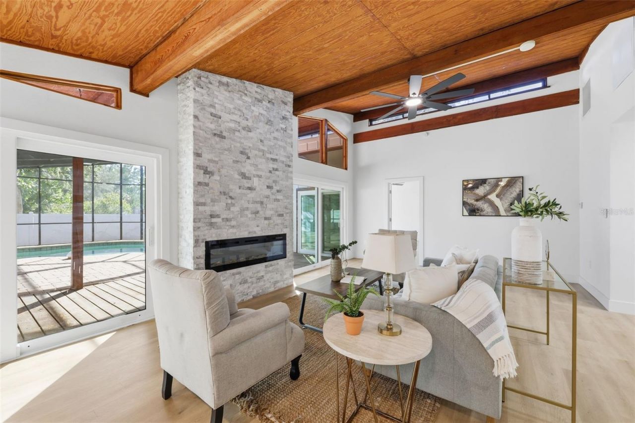 228 87th Avenue Ne, Saint Petersburg, FL 33702 Photo