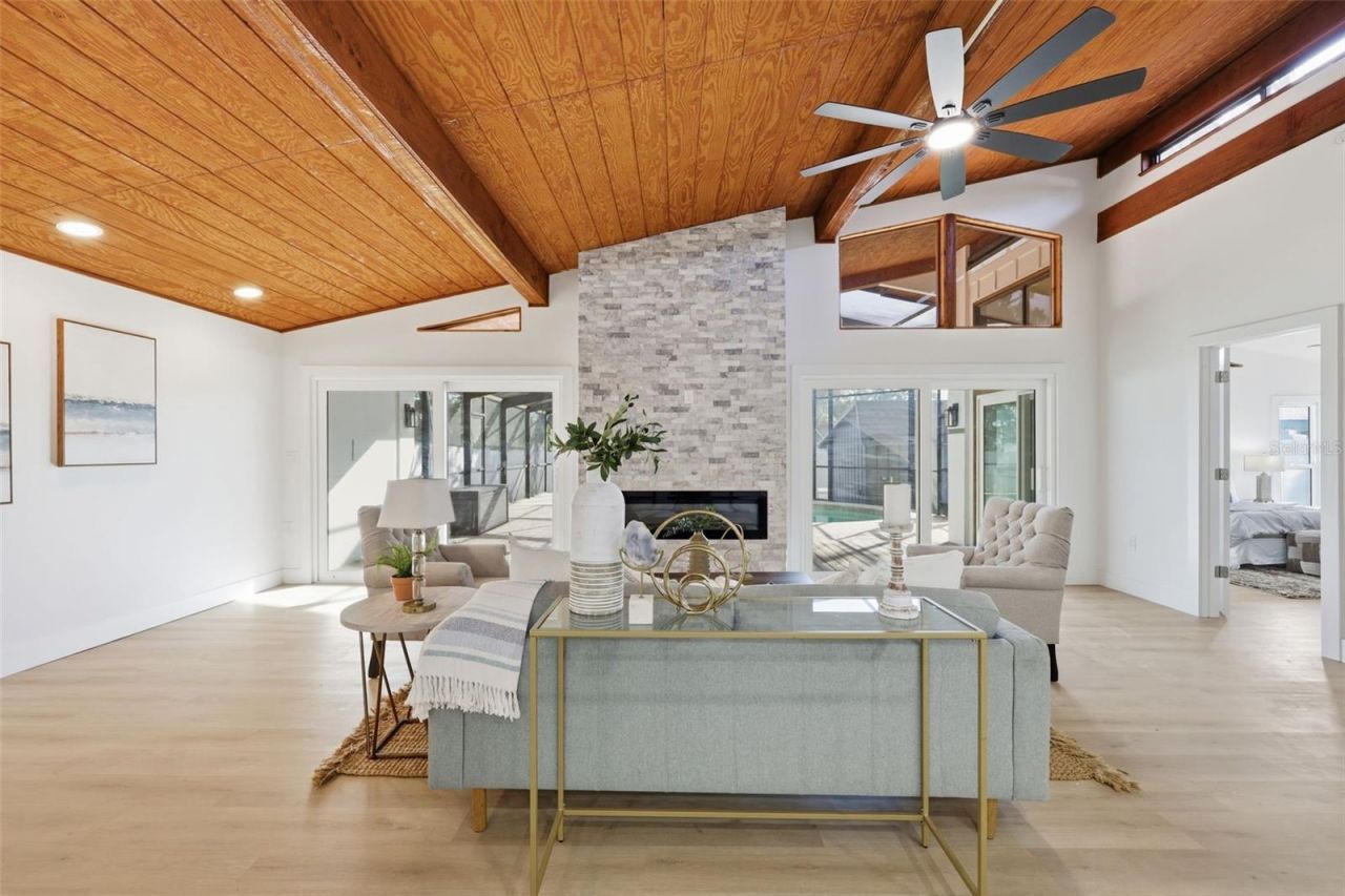 228 87th Avenue Ne, Saint Petersburg, FL 33702 Photo