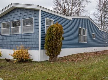 52 Waterview Parkway, Hamburg, NY 14075