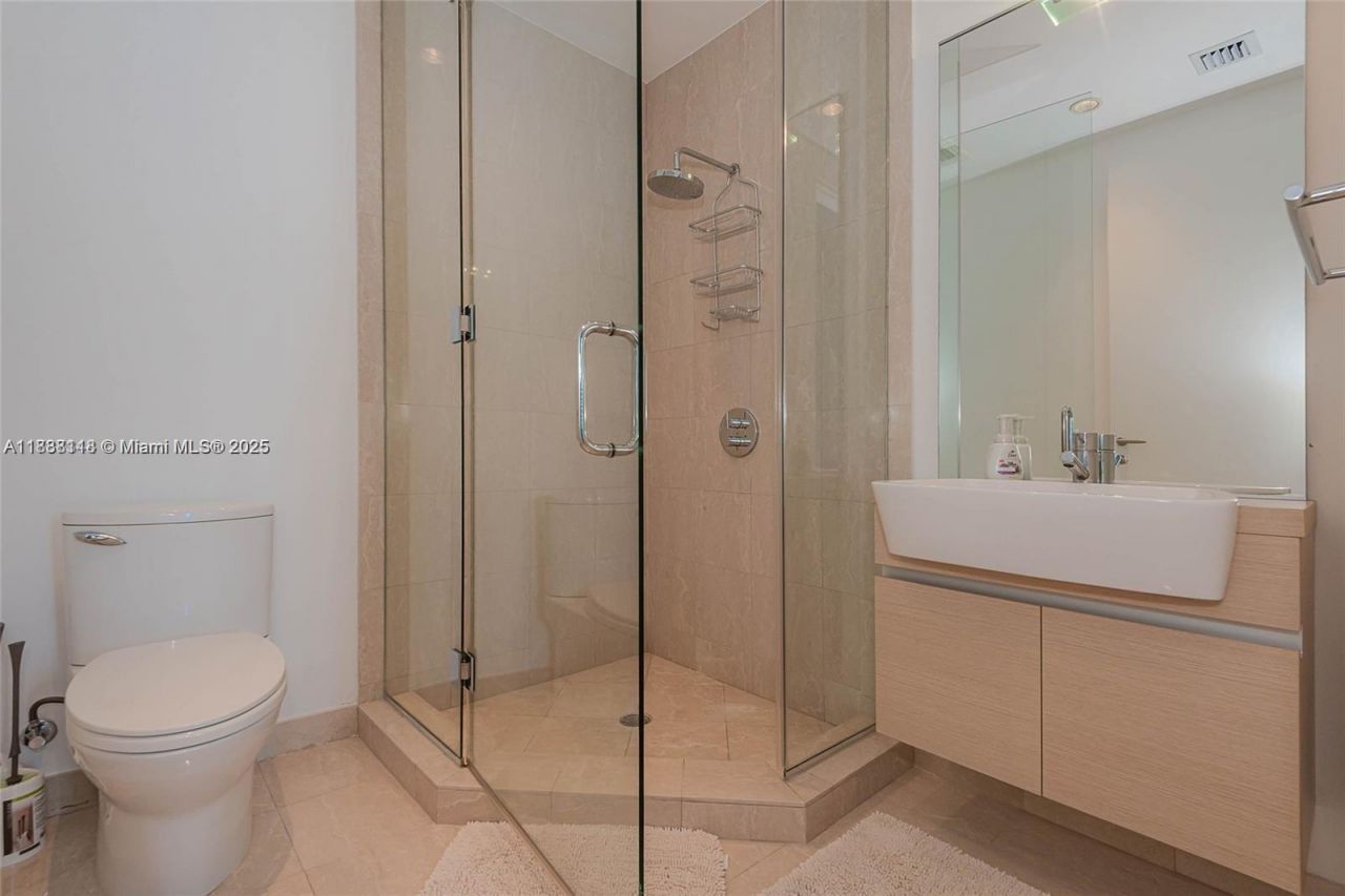 200 Biscayne Boulevard Way, Unit 5109, Miami, FL 33131 Photo