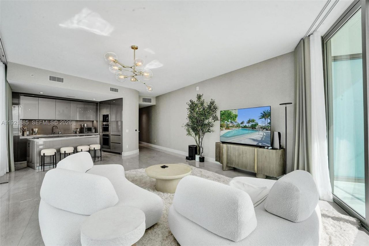 18975 Collins Ave, Unit 5205, Sunny Isles Beach, FL 33160 Photo