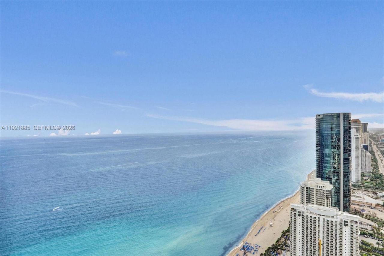 18975 Collins Ave, Unit 5205, Sunny Isles Beach, FL 33160 Photo