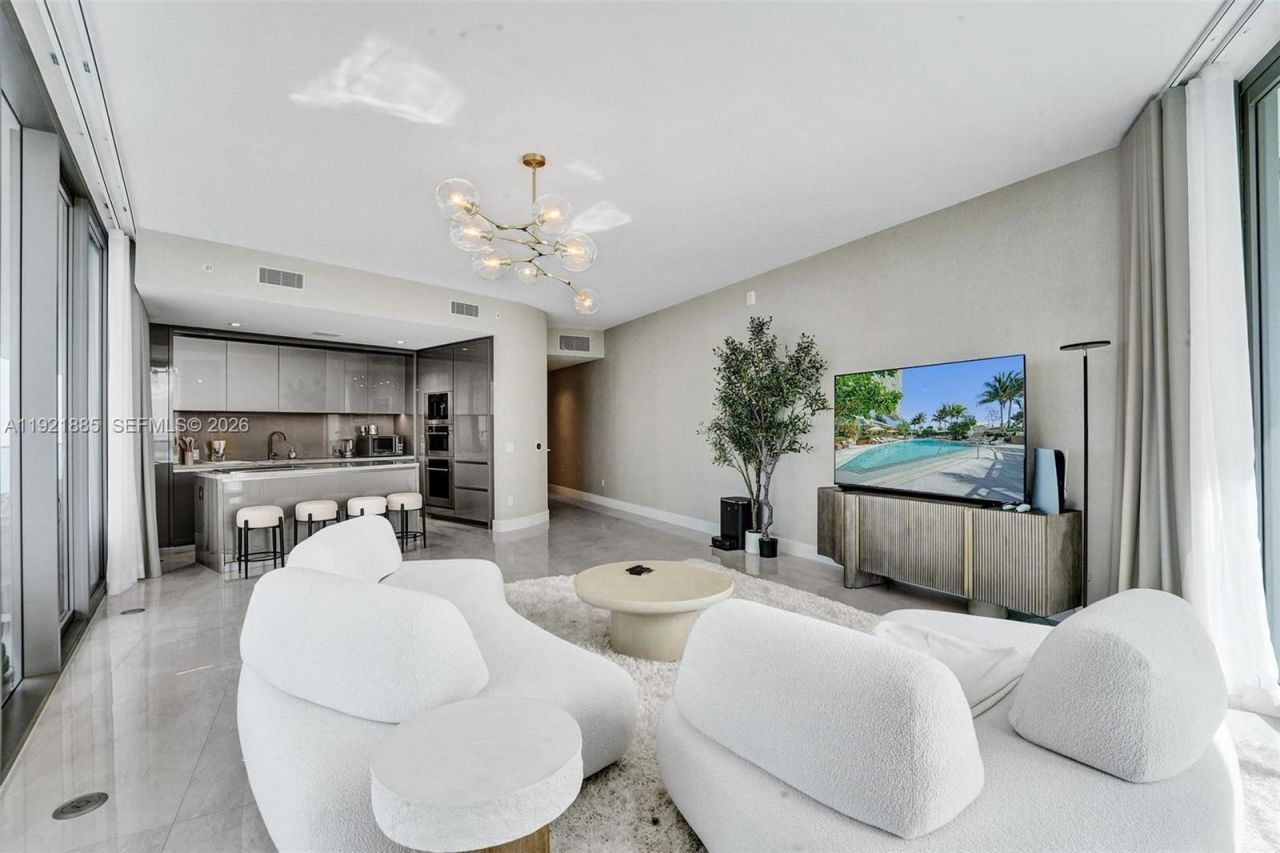 18975 Collins Ave, Unit 5205, Sunny Isles Beach, FL 33160 Photo