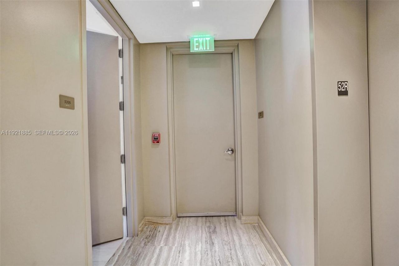 18975 Collins Ave, Unit 5205, Sunny Isles Beach, FL 33160 Photo