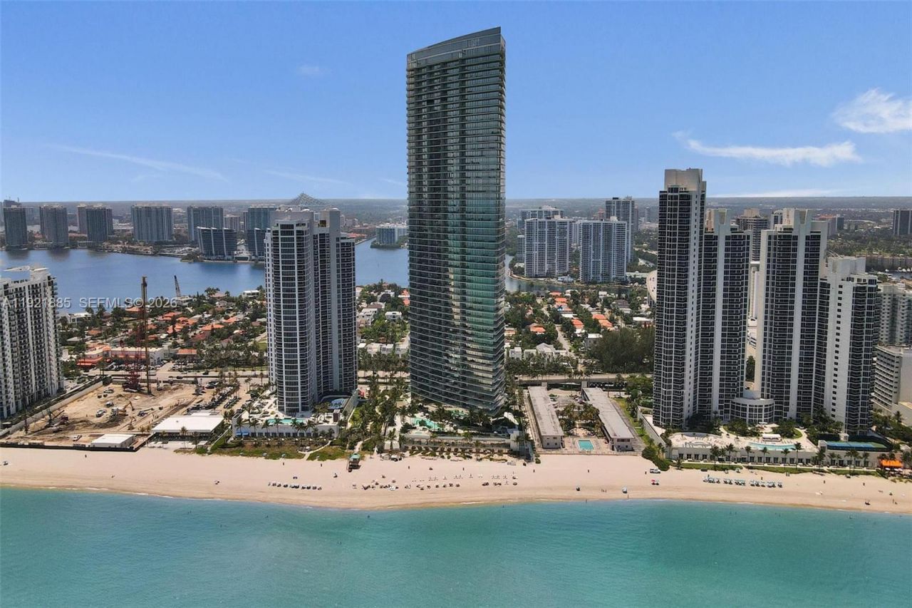 18975 Collins Ave, Unit 5205, Sunny Isles Beach, FL 33160 Photo