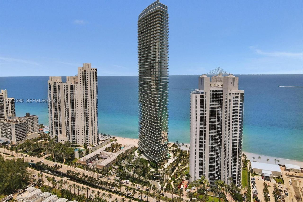 18975 Collins Ave, Unit 5205, Sunny Isles Beach, FL 33160 Photo