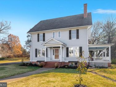 422 N MAIN STREET, WOODSTOCK, VA 22664