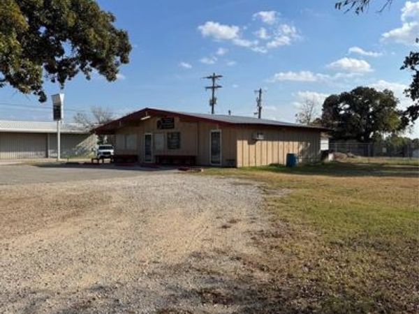 1300 Liberty School Road, Pelican Bay, TX 76020