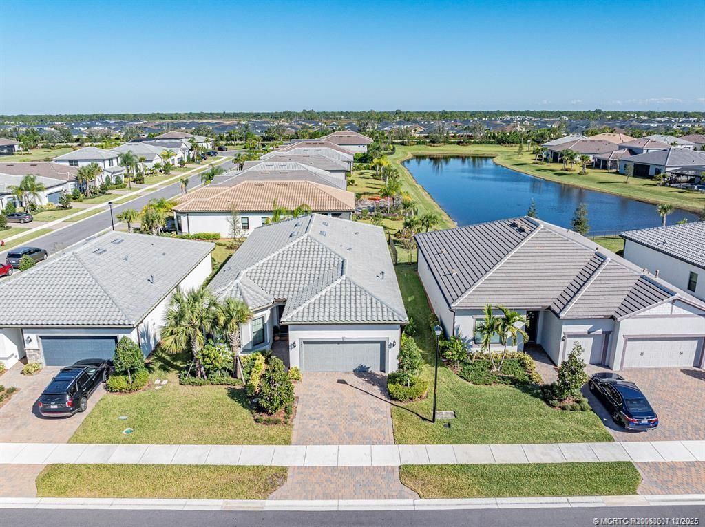 781 SE Courances Drive, Port Saint Lucie, FL 34984 Photo