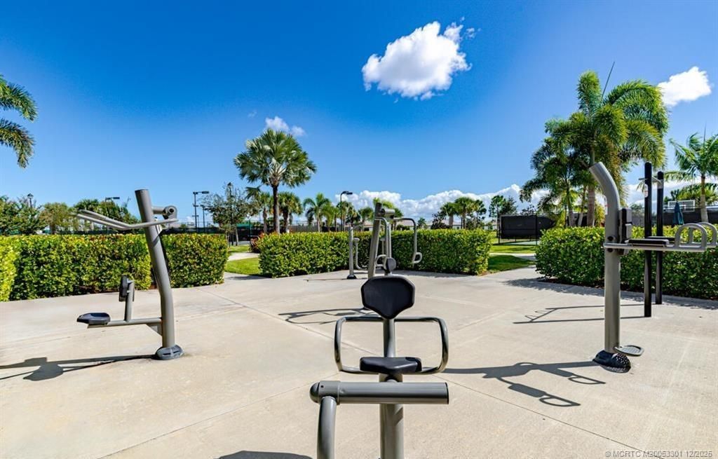 781 SE Courances Drive, Port Saint Lucie, FL 34984 Photo